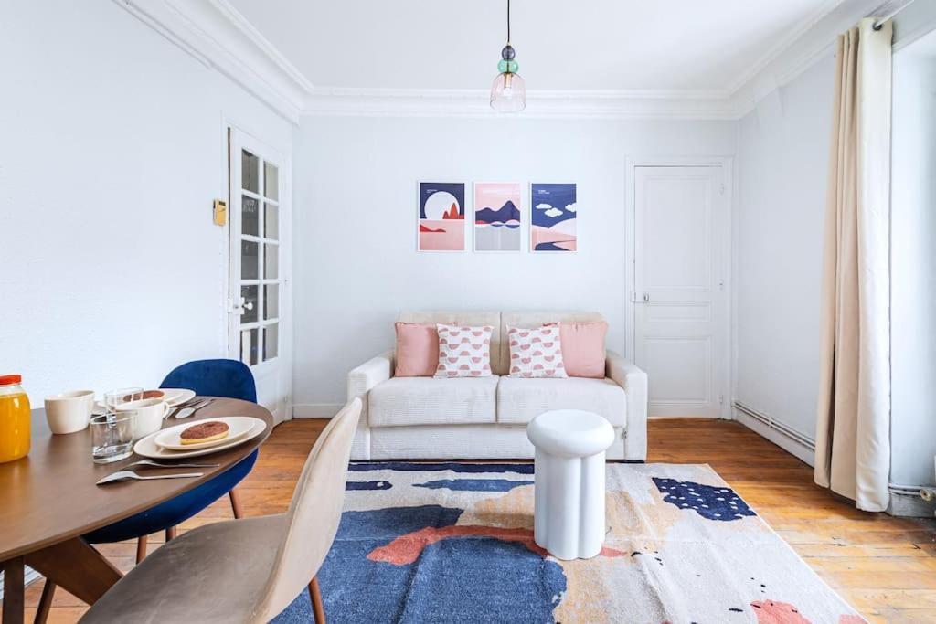 Apartment Blue And Pink Flat Next Montparnasse - Ii